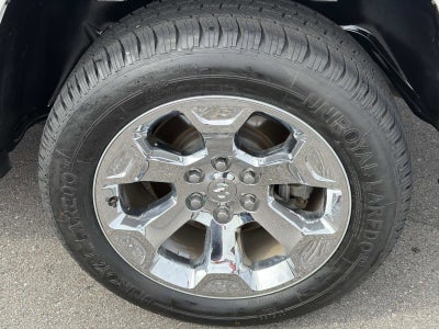 2020 RAM 1500 Big Horn Crew Cab 4x4 5'7" Box