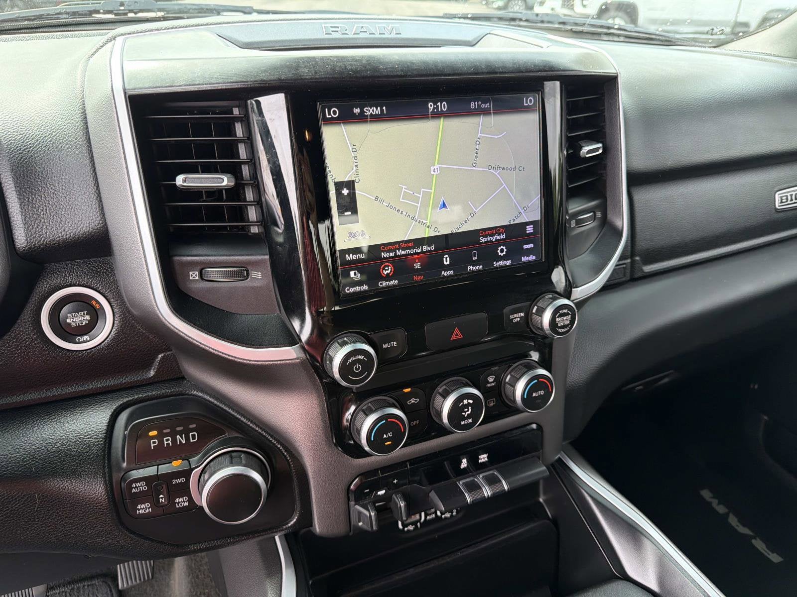 2020 RAM 1500 Big Horn Crew Cab 4x4 5'7" Box