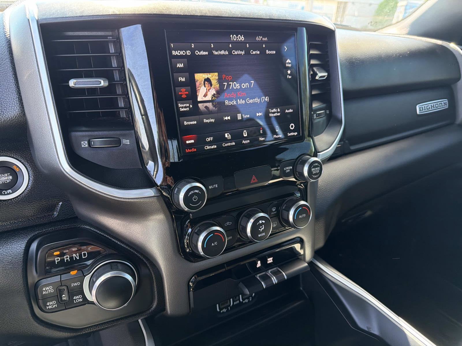2021 RAM 1500 Big Horn Crew Cab 4x4 5'7" Box