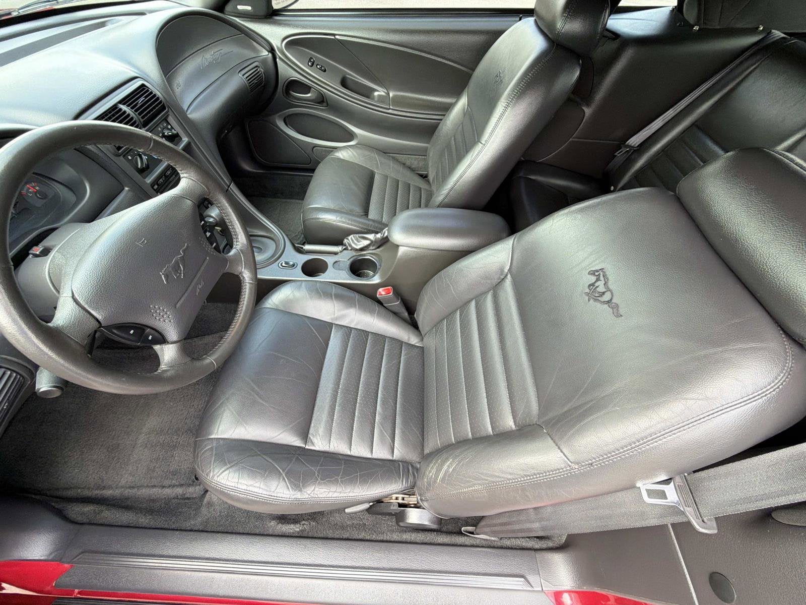 2003 Ford Mustang GT Deluxe