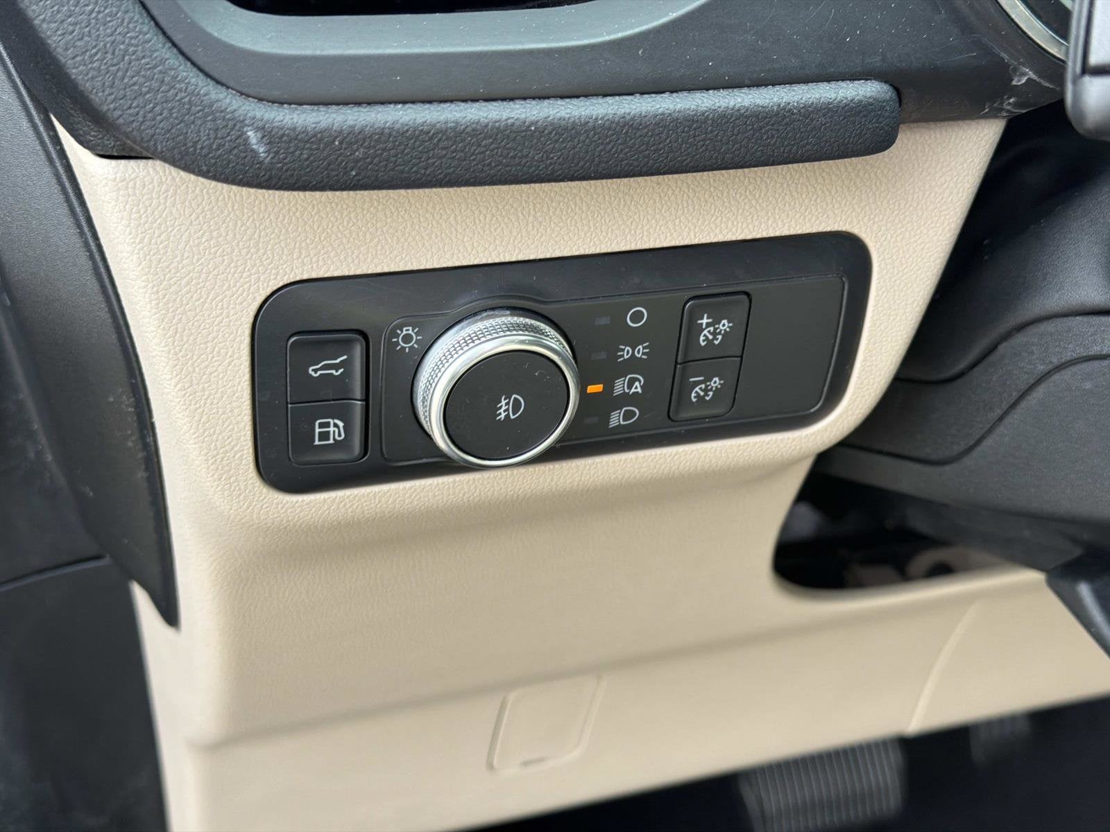 2020 Ford Escape Titanium Hybrid