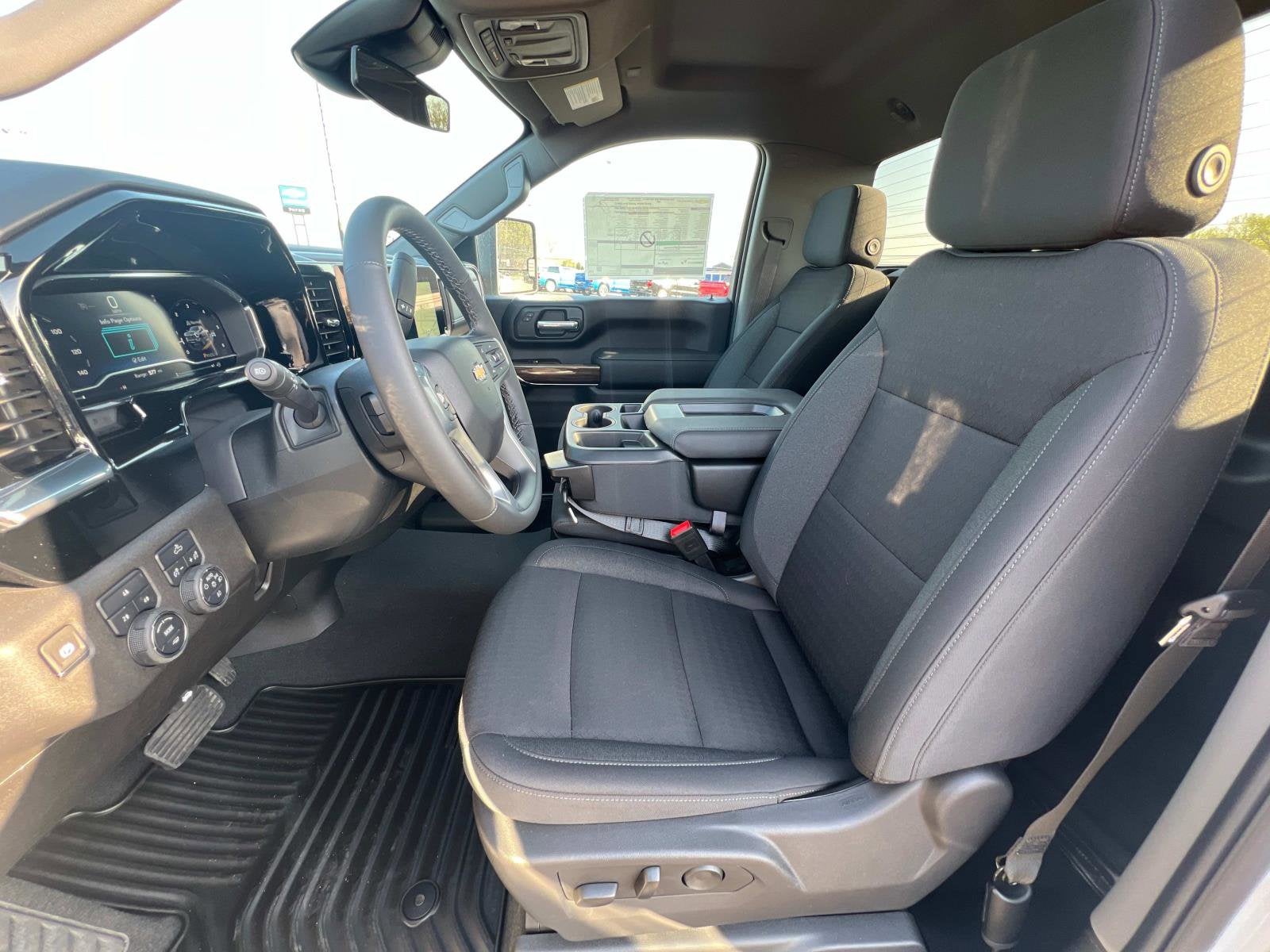 2025 Chevrolet Silverado 3500 HD LT