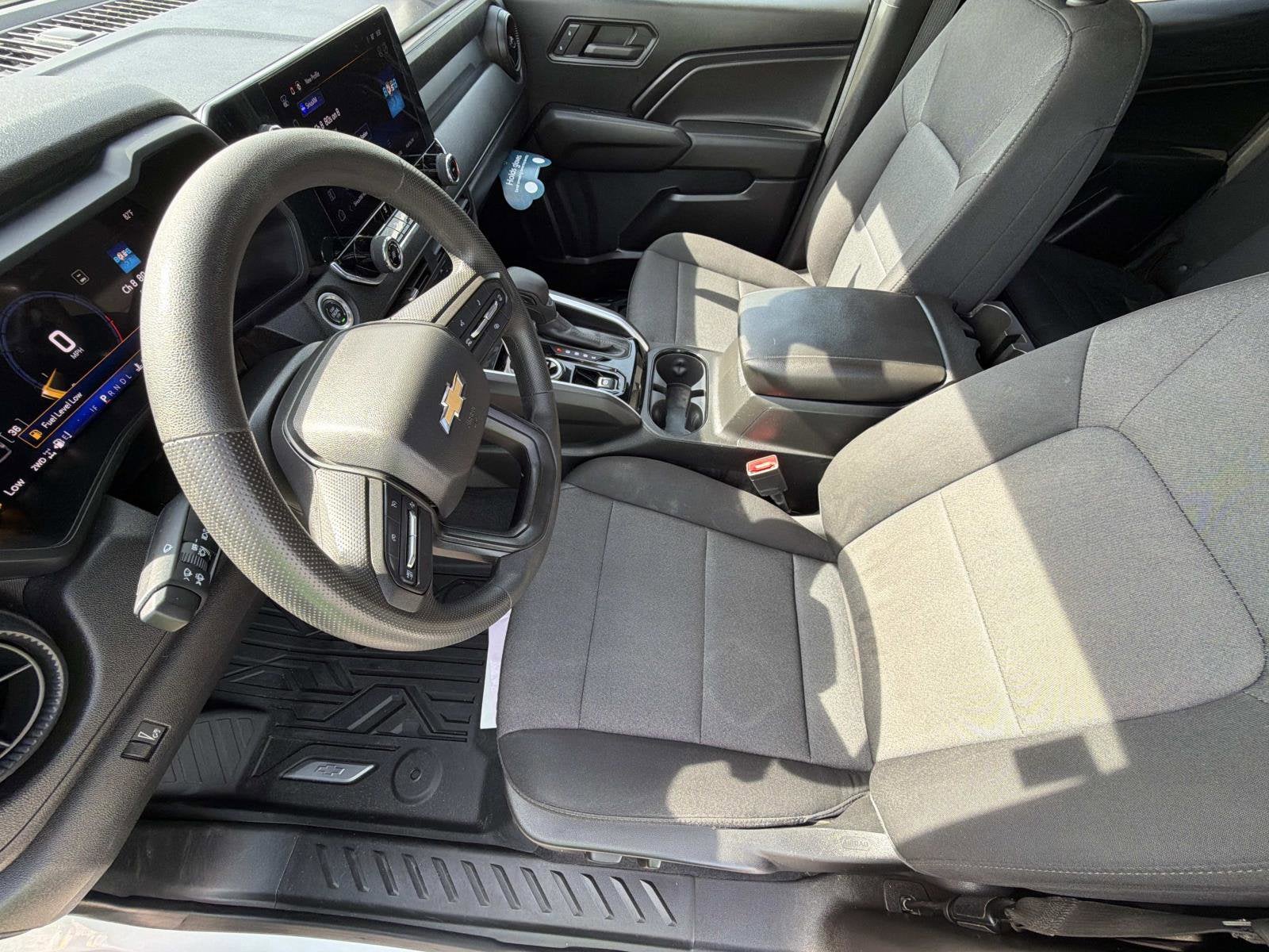 2024 Chevrolet Colorado WT