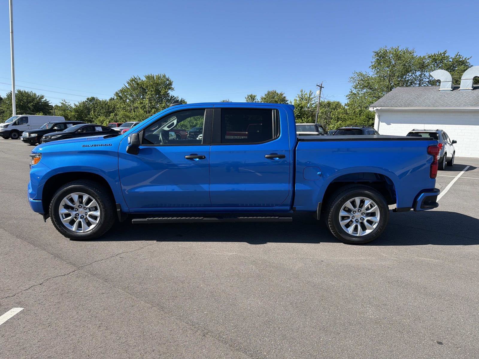 2025 Chevrolet Silverado 1500 Custom