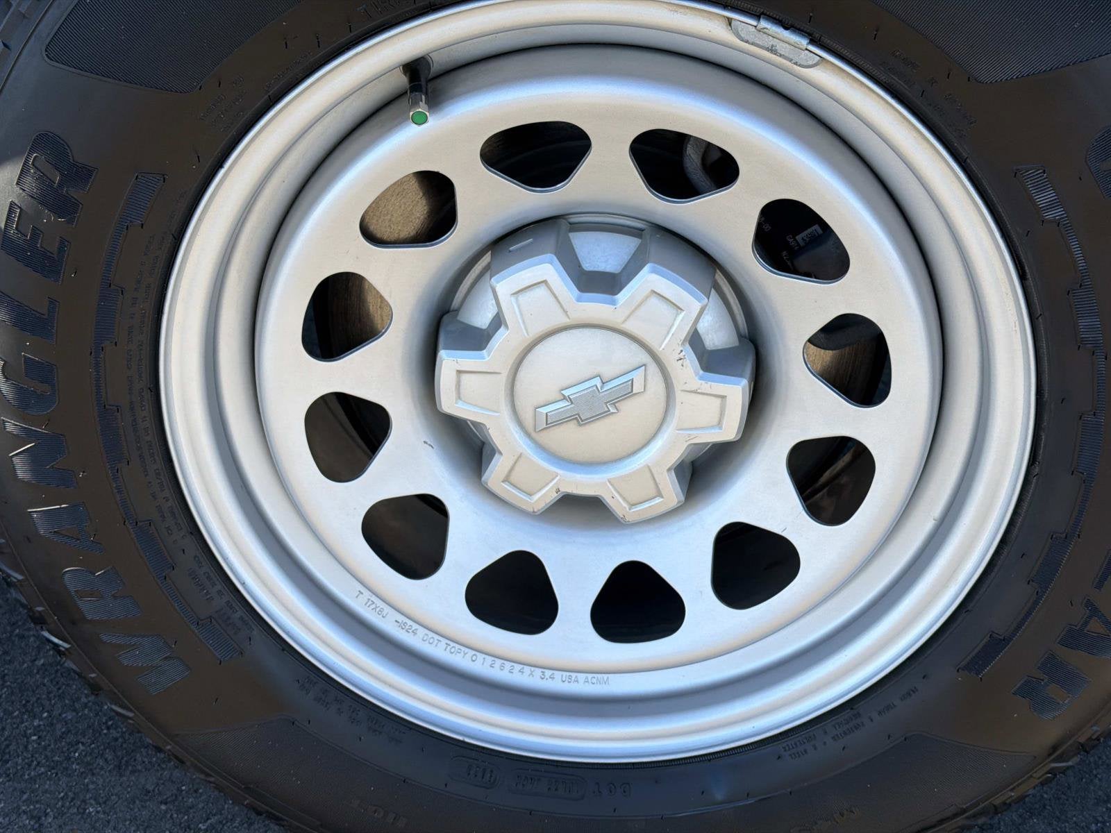 2024 Chevrolet Colorado WT