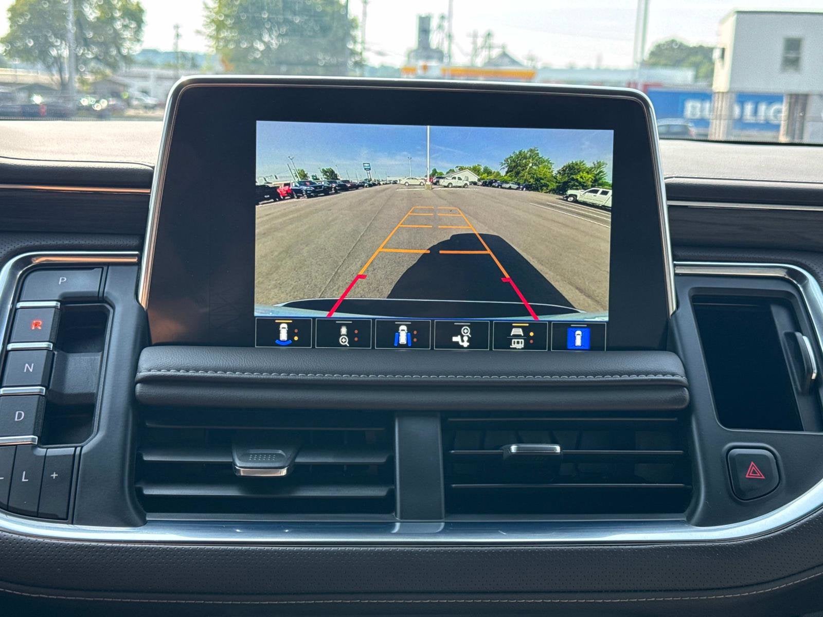 2024 GMC Yukon XL SLT