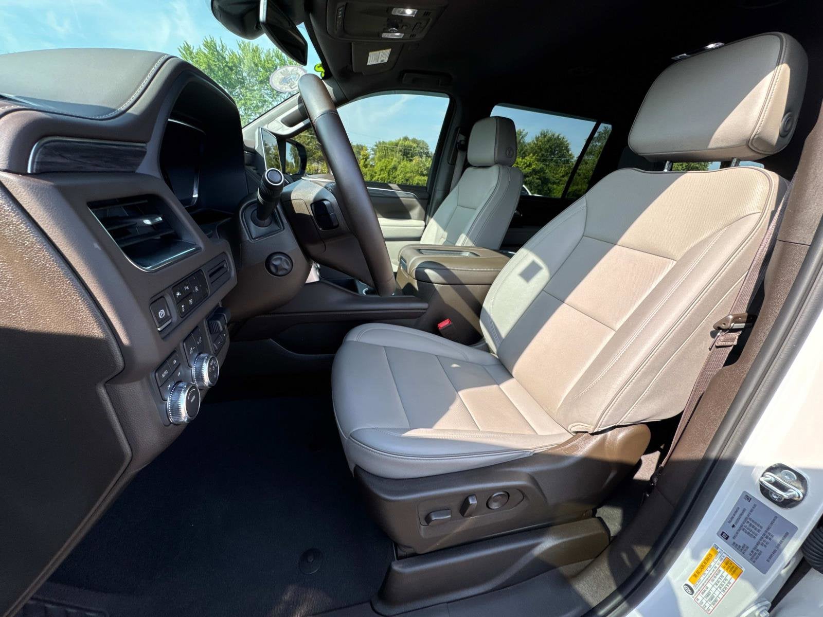 2024 GMC Yukon XL SLT