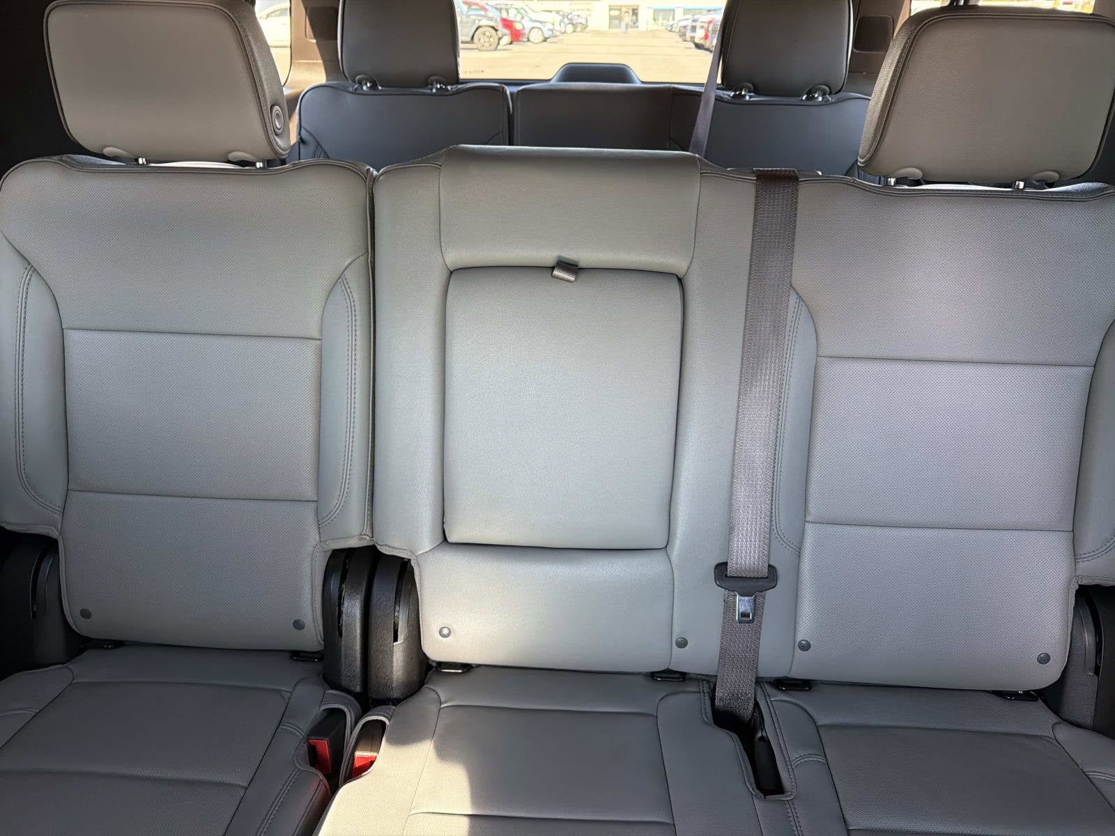 2024 GMC Yukon XL SLT