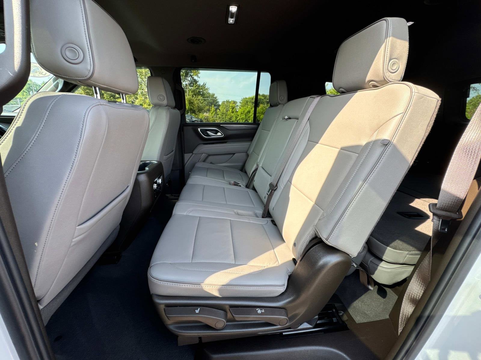 2024 GMC Yukon XL SLT