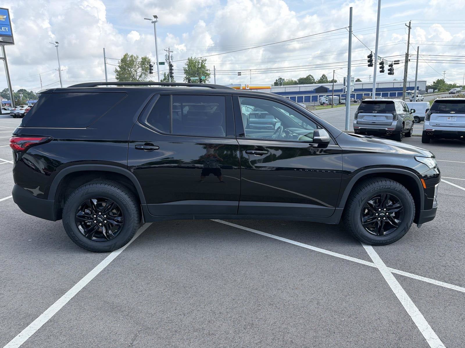 2023 Chevrolet Traverse LS