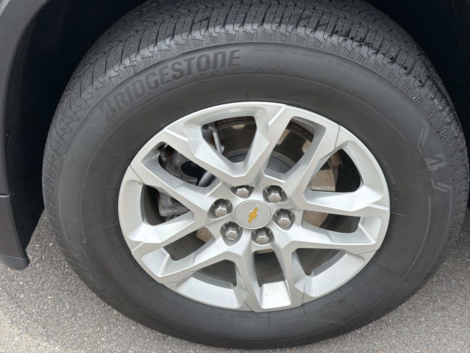 2023 Chevrolet Traverse LS