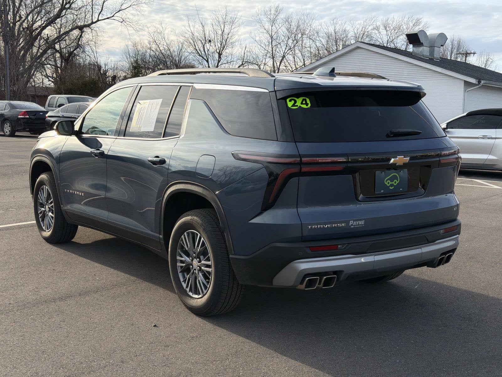 2024 Chevrolet Traverse LT