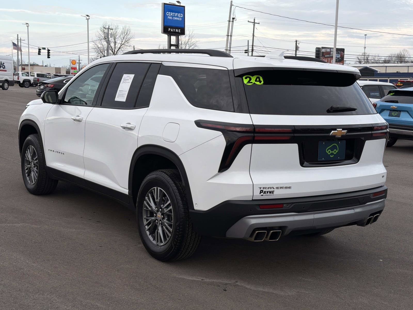 2024 Chevrolet Traverse LT