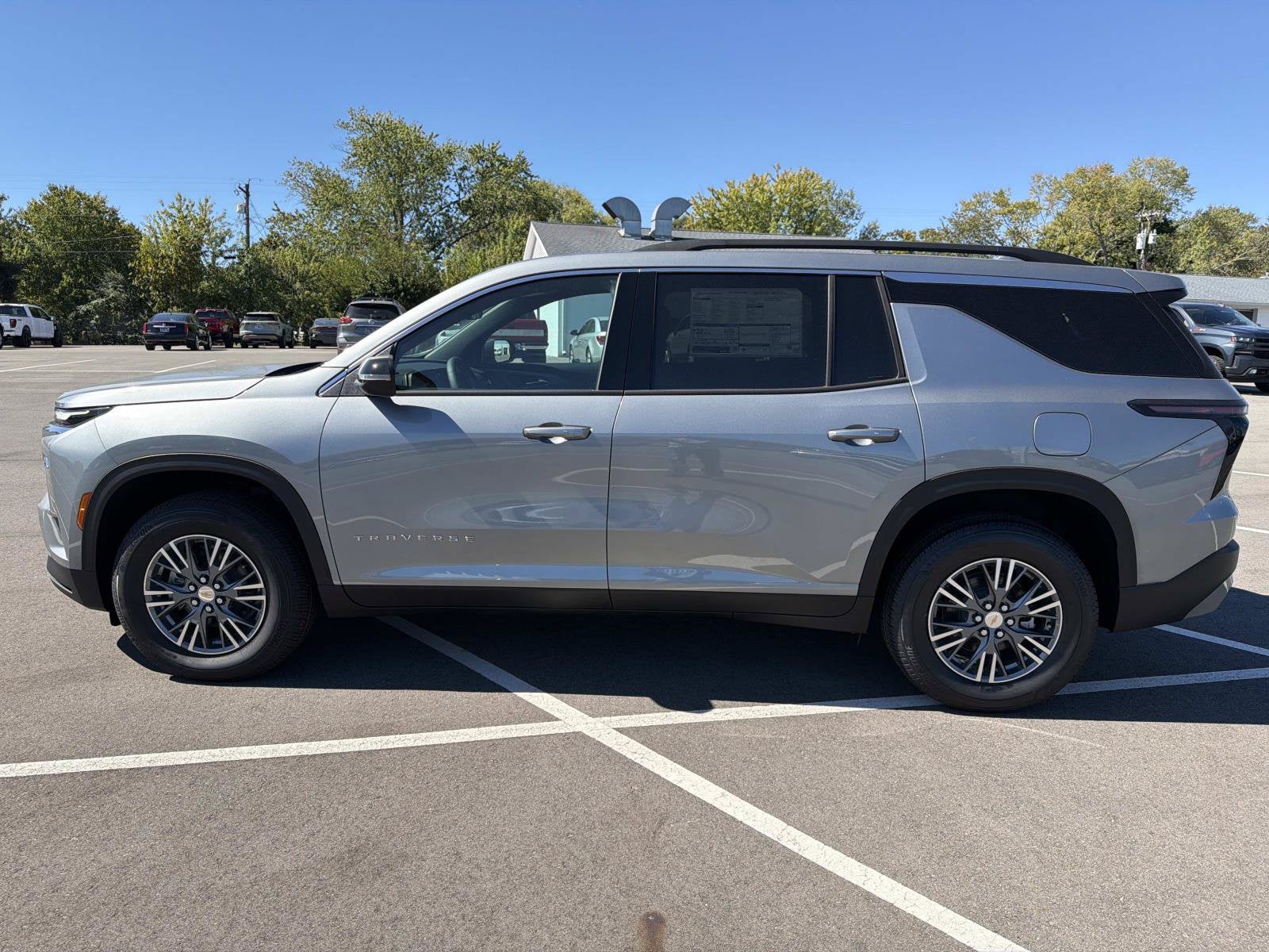 2027 Chevrolet Traverse LT