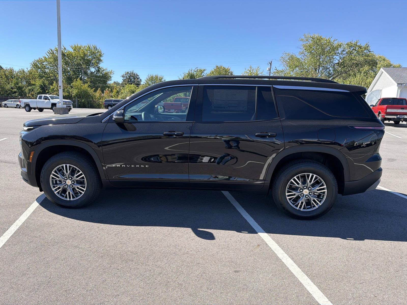 2027 Chevrolet Traverse LT