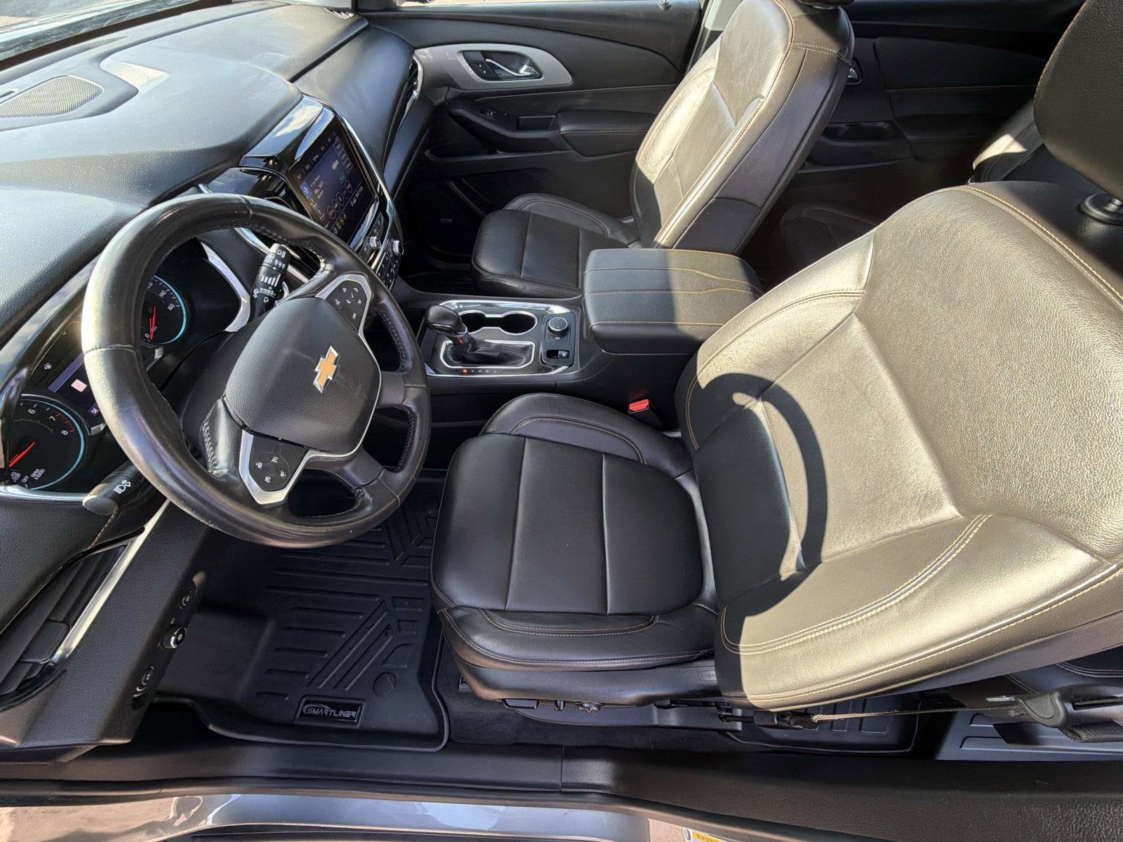 2021 Chevrolet Traverse LT Leather