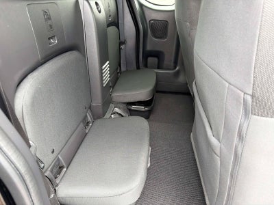 2025 Nissan Frontier King Cab SV 4x2
