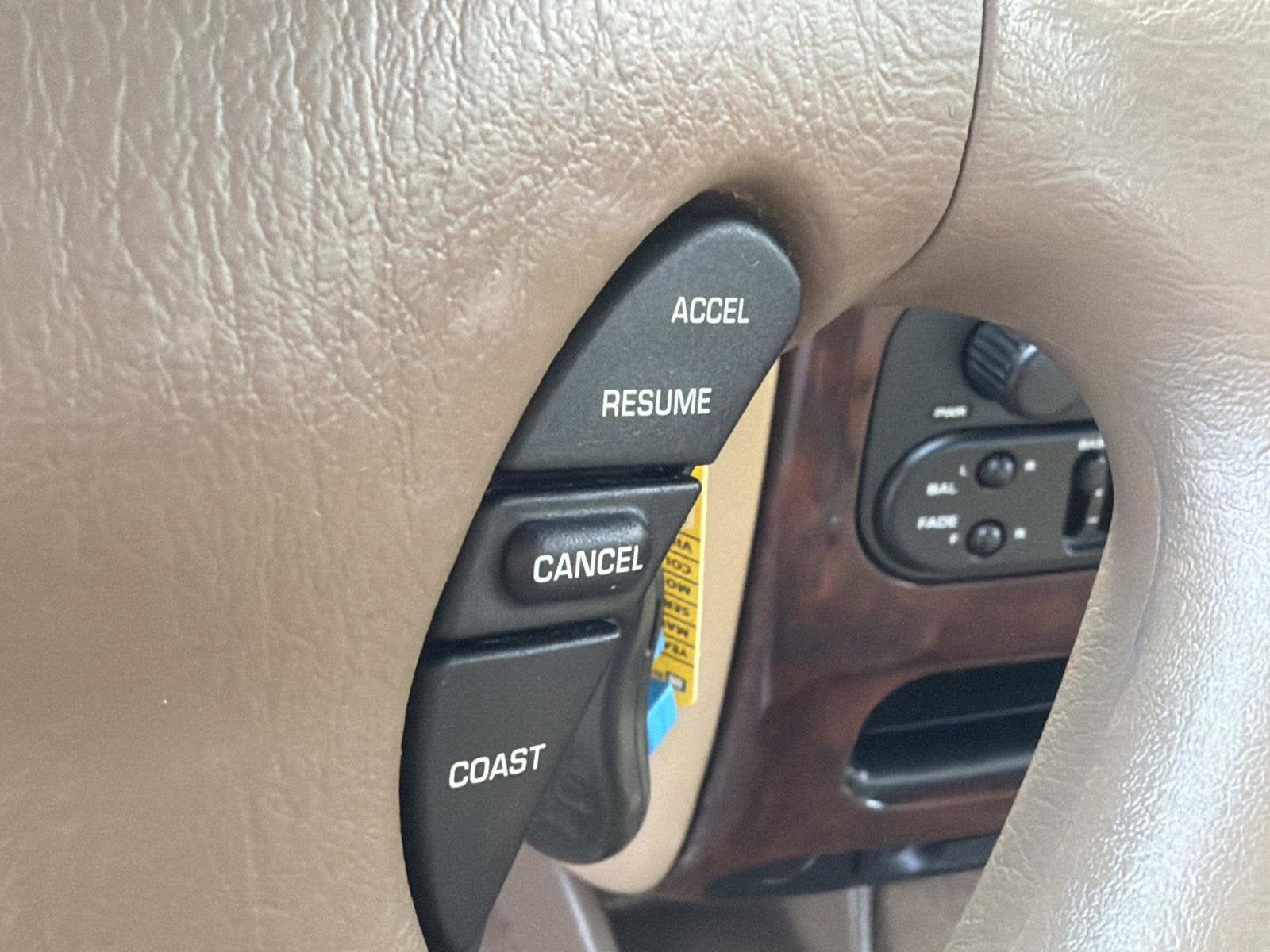 2000 Chrysler Concorde LX