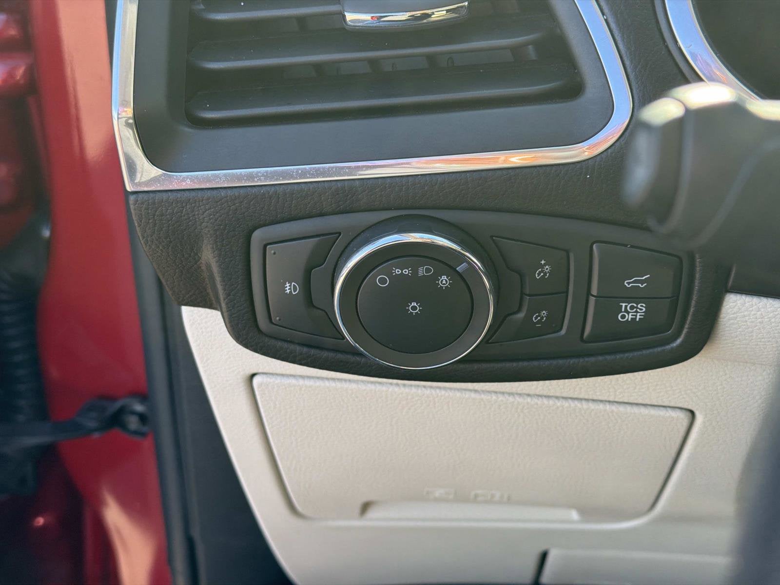 2020 Ford Edge Titanium