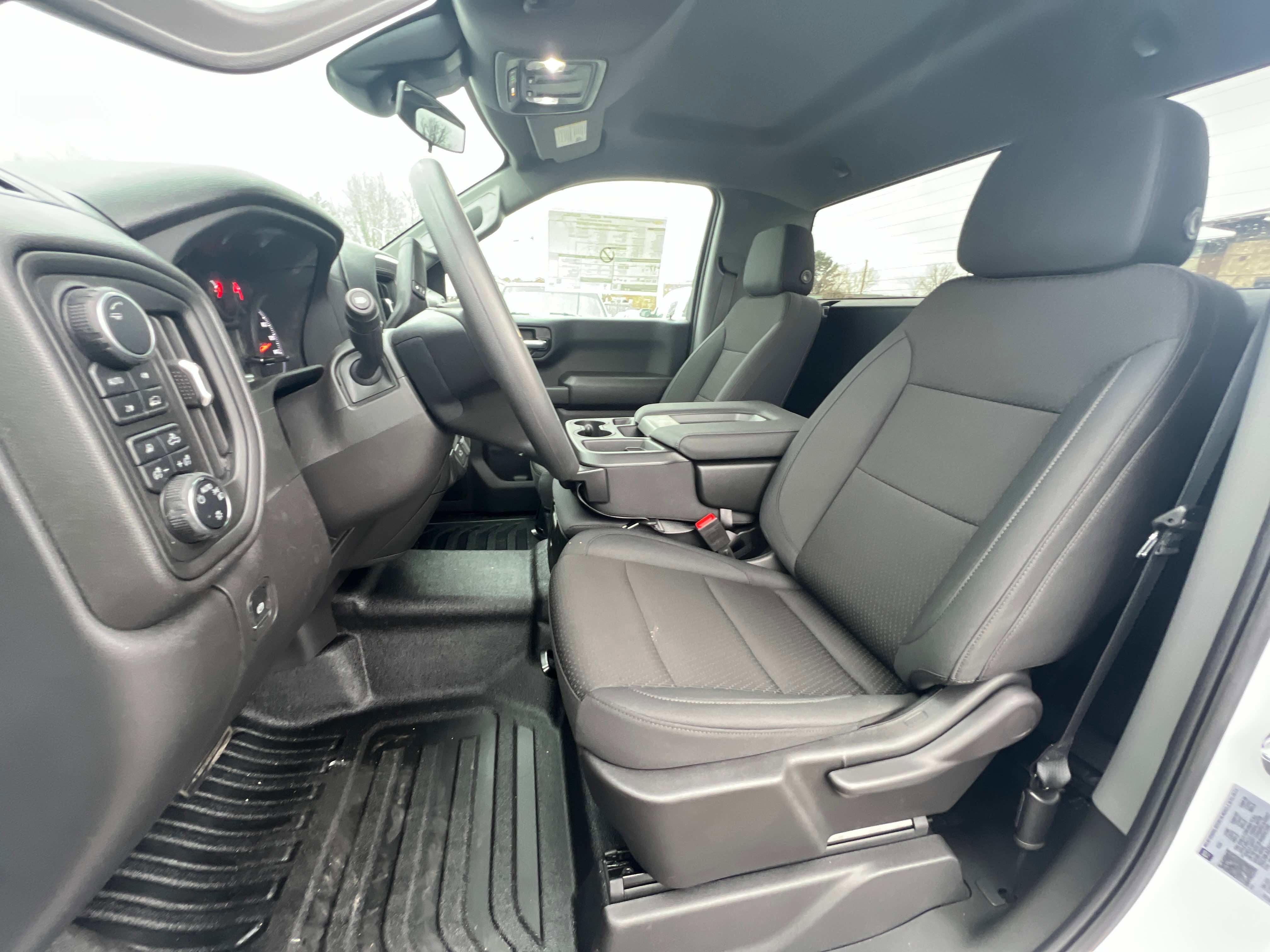 2025 Chevrolet Silverado 1500 WT