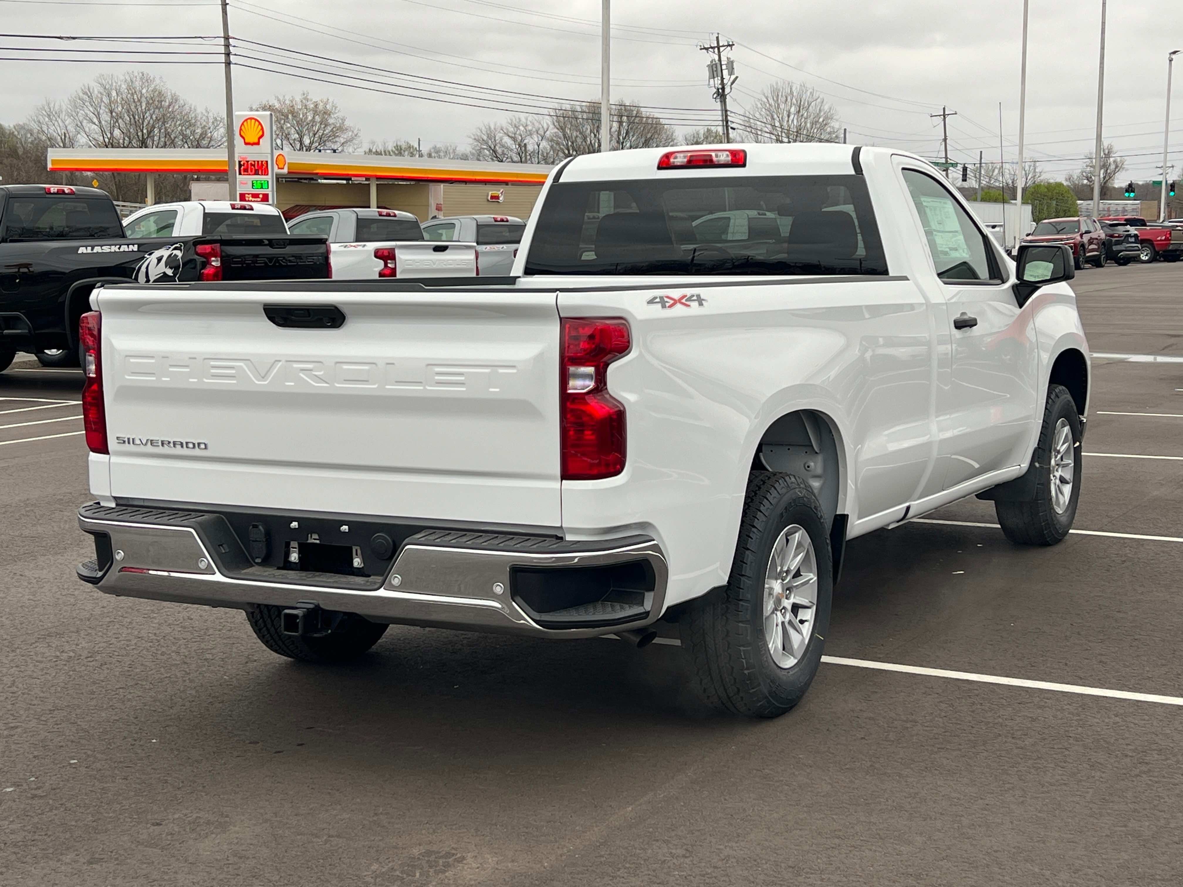 2025 Chevrolet Silverado 1500 WT