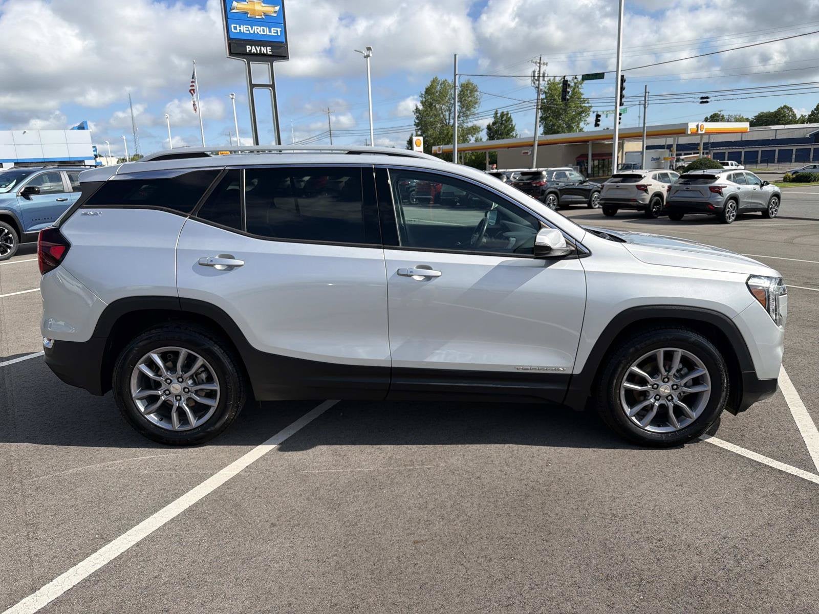 2022 GMC Terrain SLT