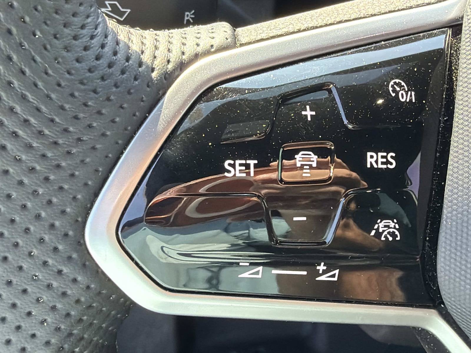 2022 Volkswagen Tiguan SE R-LINE BLACK - Photo 12