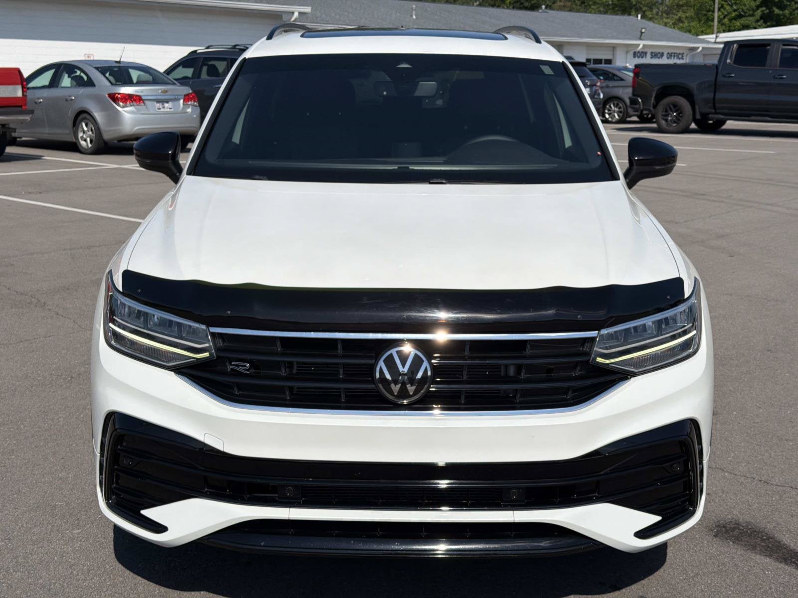 2022 Volkswagen Tiguan 2.0T SE R-Line Black