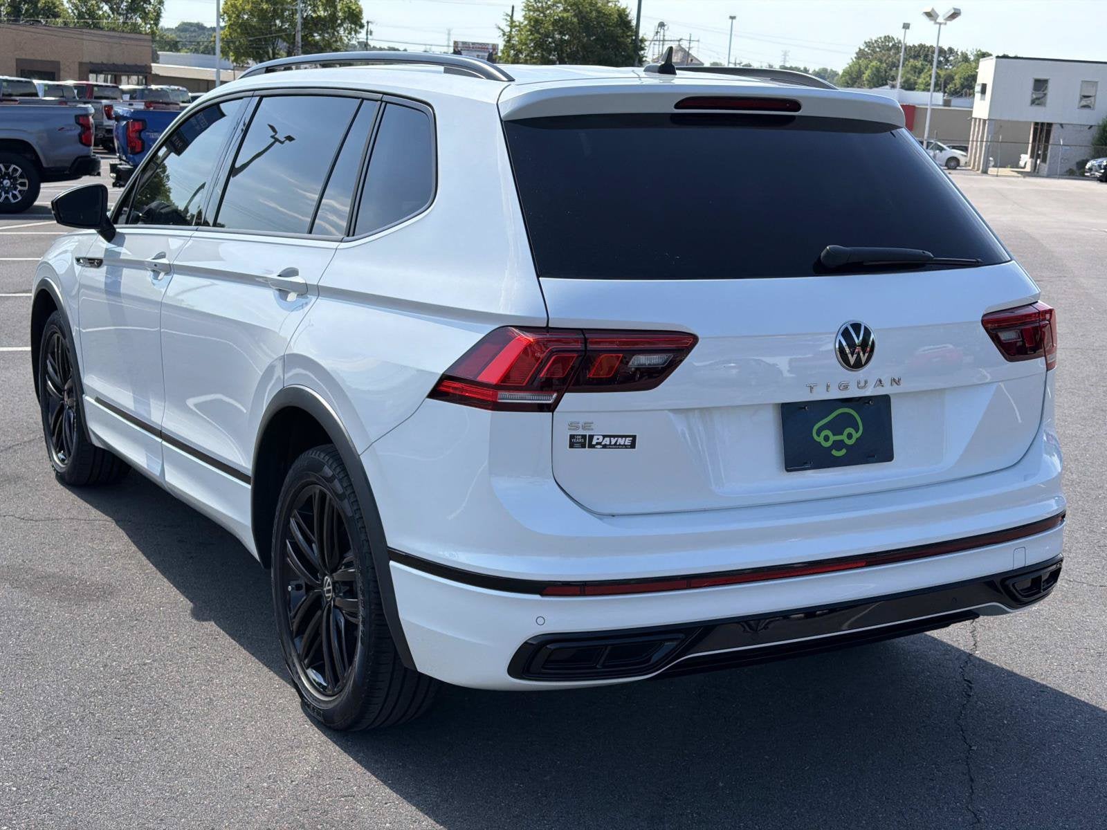 2022 Volkswagen Tiguan 2.0T SE R-Line Black