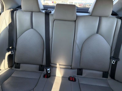 2022 Toyota Camry Hybrid XLE