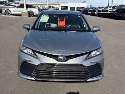 2022 Toyota Camry Hybrid XLE