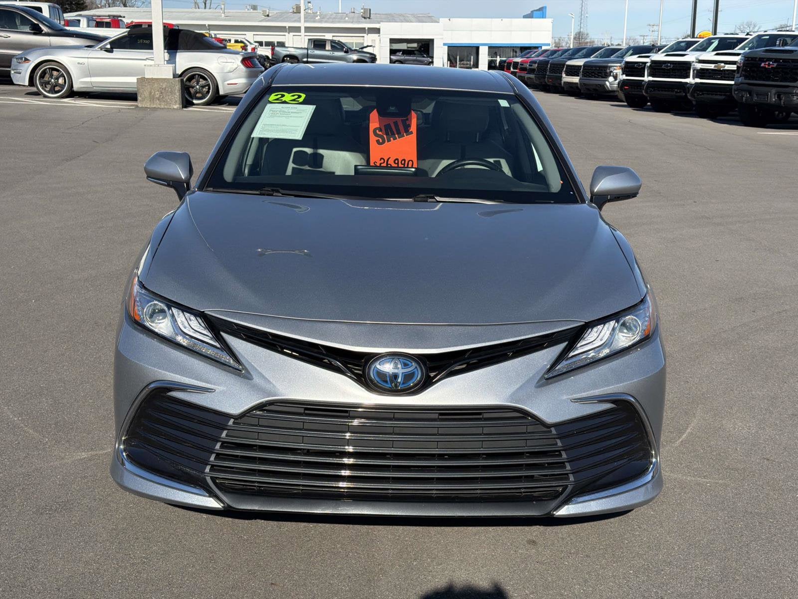 2022 Toyota Camry Hybrid XLE