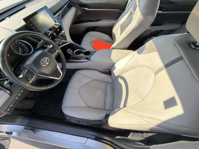 2022 Toyota Camry Hybrid XLE