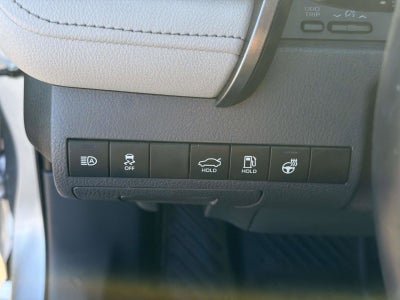 2022 Toyota Camry Hybrid XLE