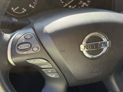 2018 Nissan Pathfinder SL