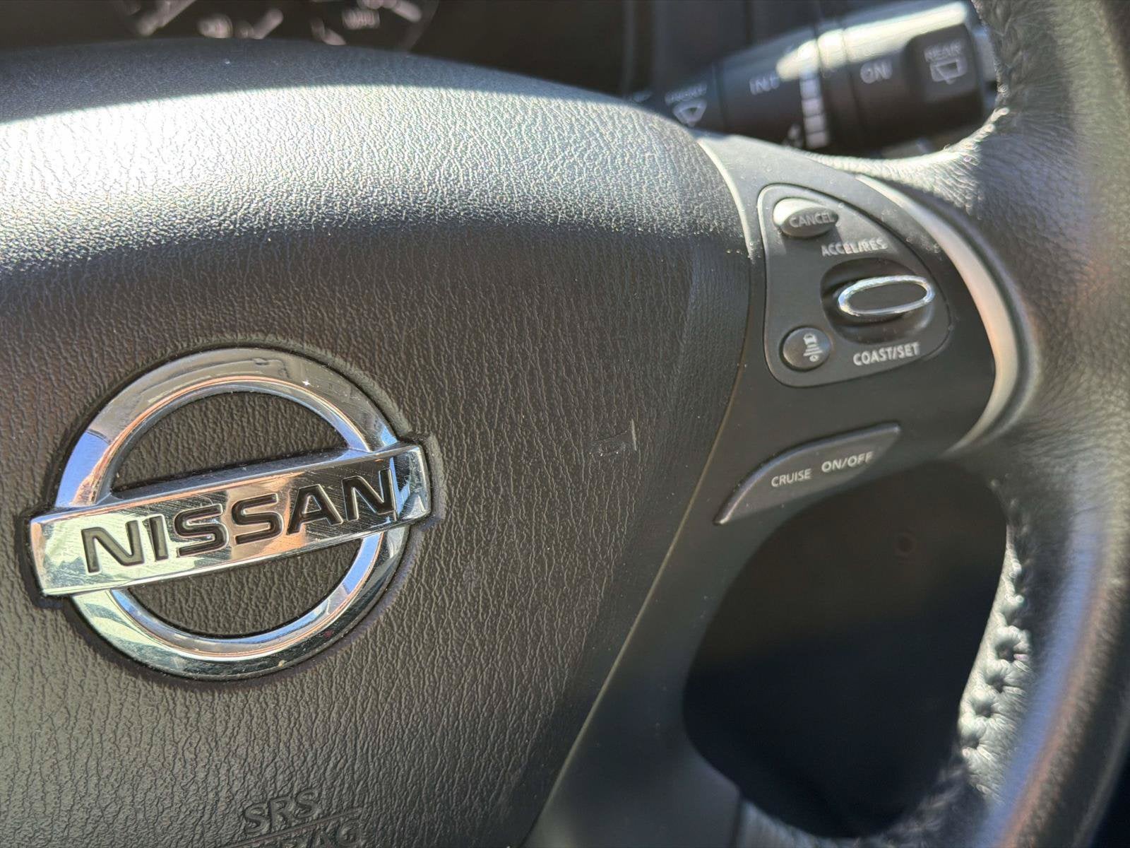 2018 Nissan Pathfinder SL