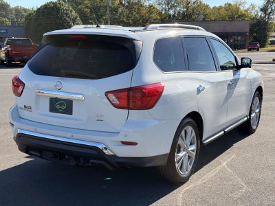2018 Nissan Pathfinder SL