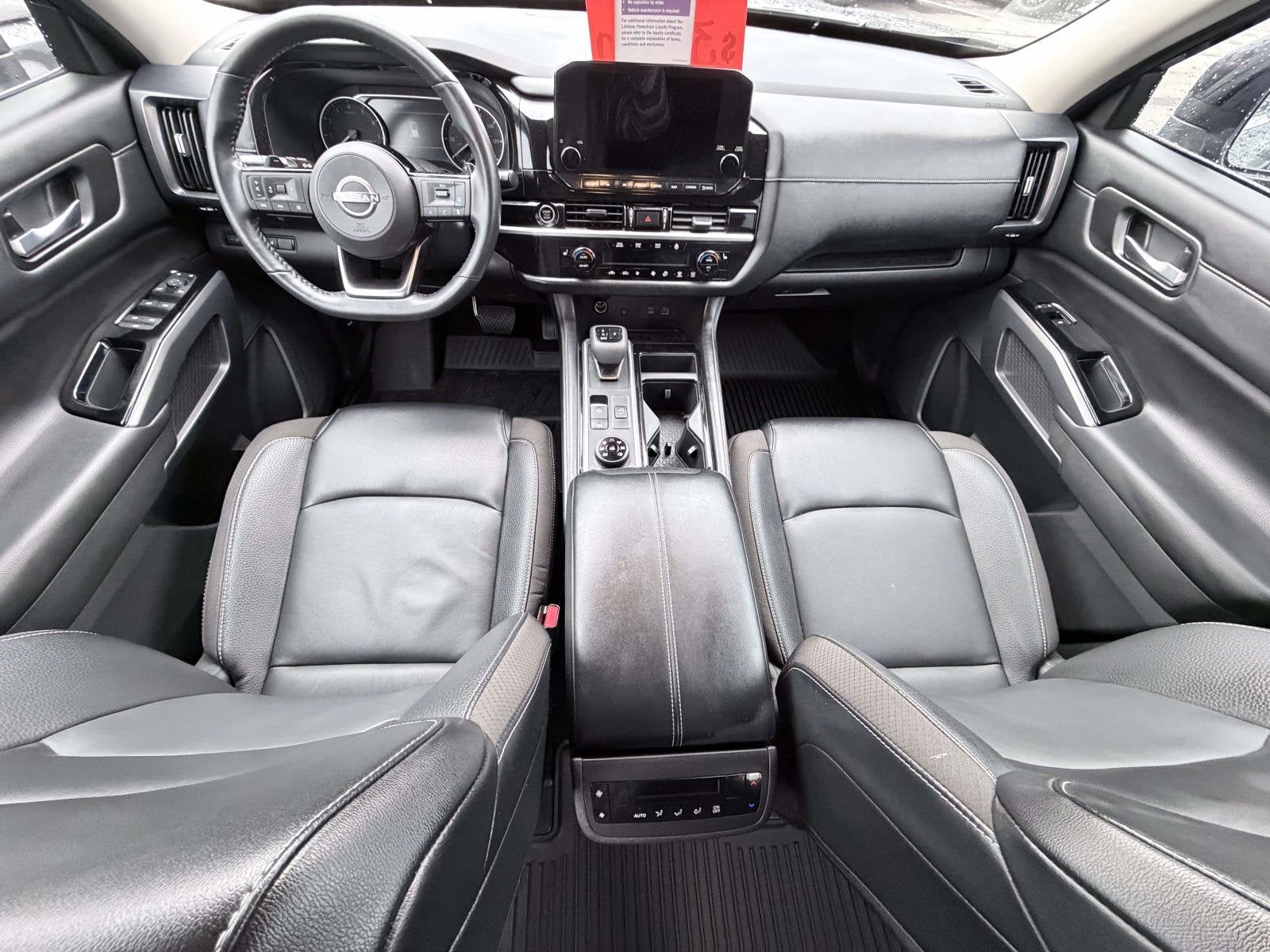 2023 Nissan Pathfinder SL 4WD