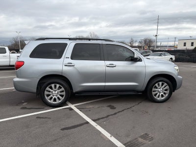 2015 Toyota Sequoia SR5