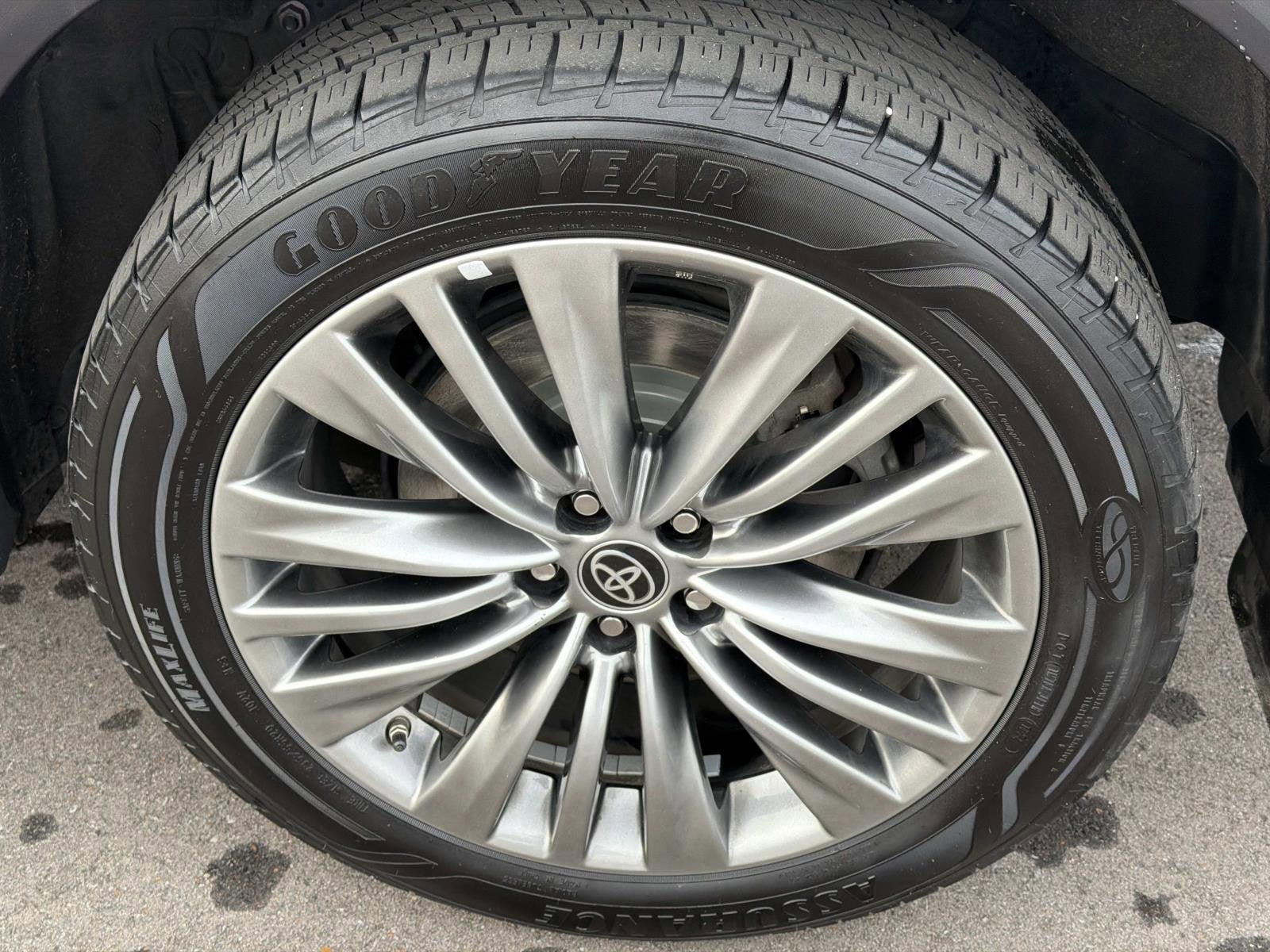 2022 Toyota Highlander Platinum