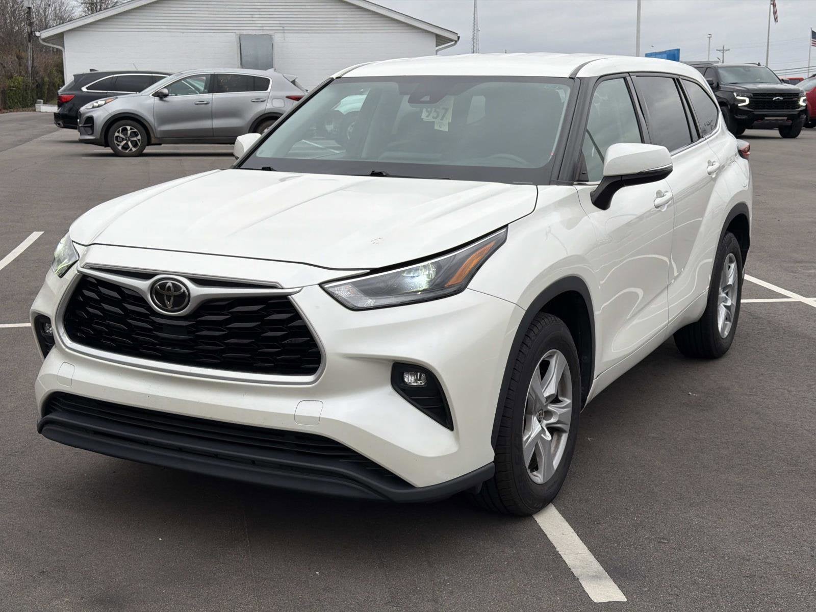 2021 Toyota Highlander LE