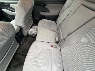 2021 Toyota Highlander LE