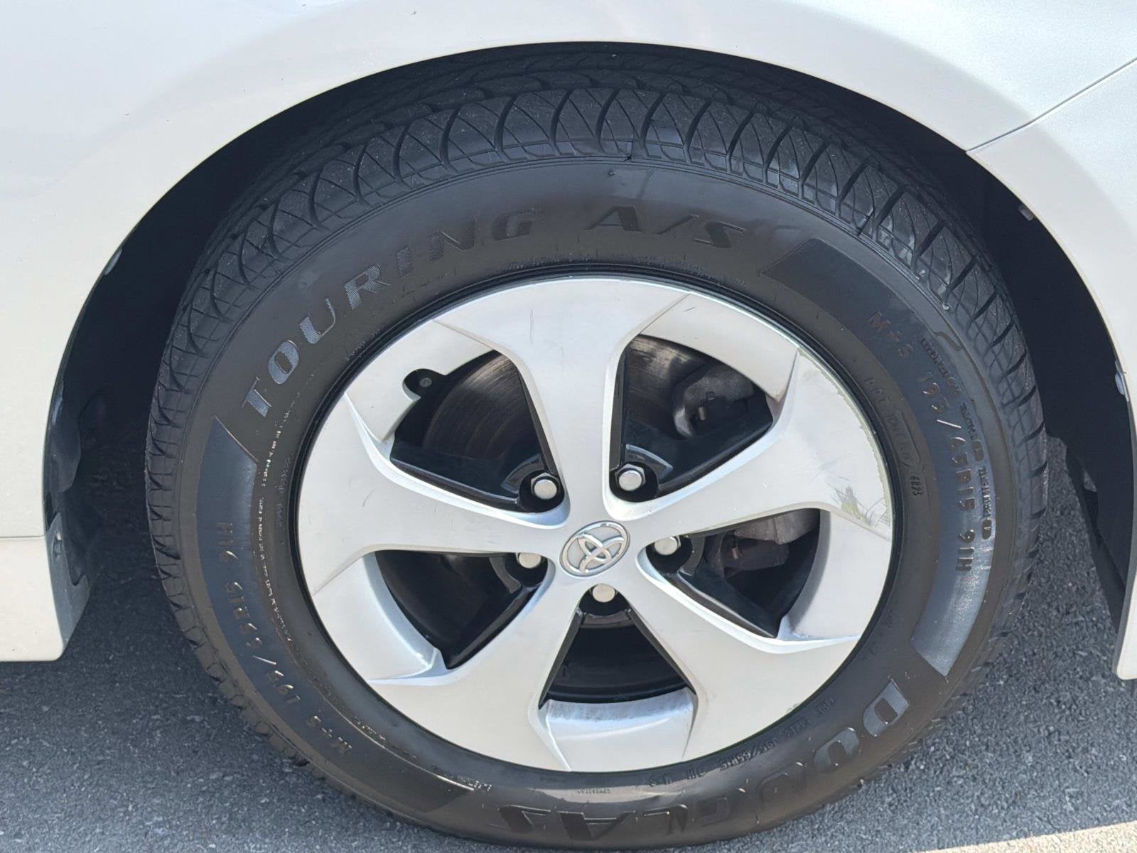 2014 Toyota Prius Three