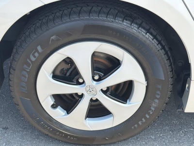 2014 Toyota Prius Three