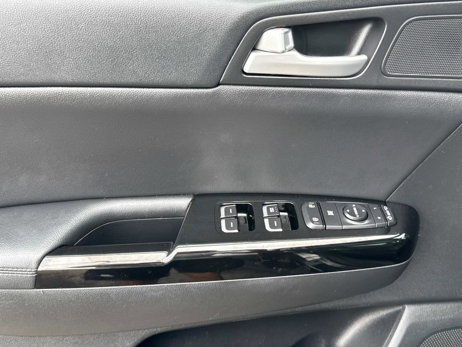 2022 Kia Sportage EX