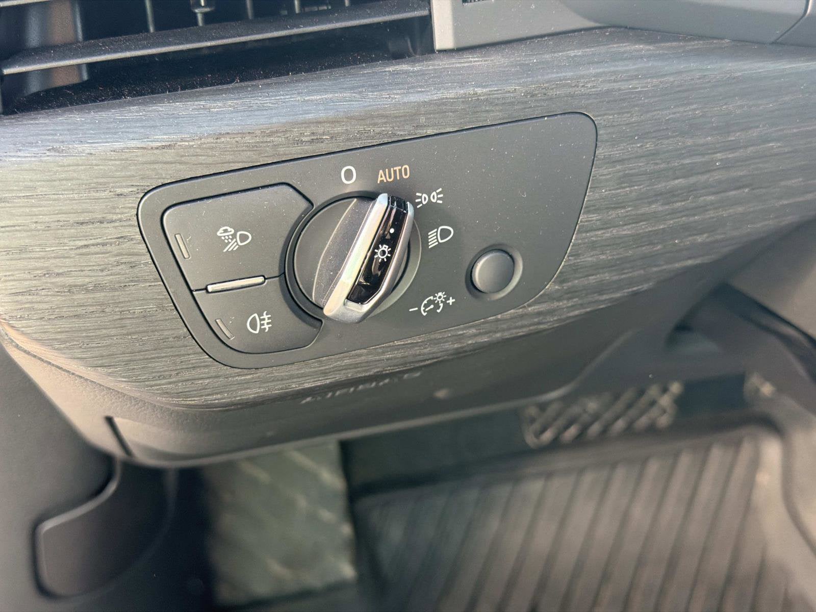 2017 Audi A4 2.0T Premium